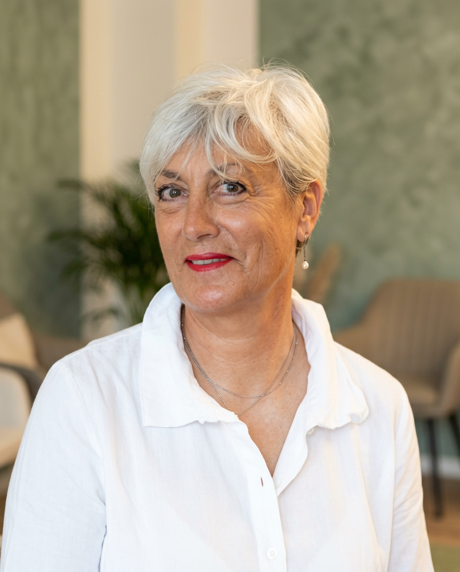 Espace de soin chaleureux du cabinet de Virginie Dessalles
